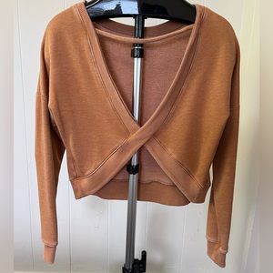 AERO cross back sweatshirt size small